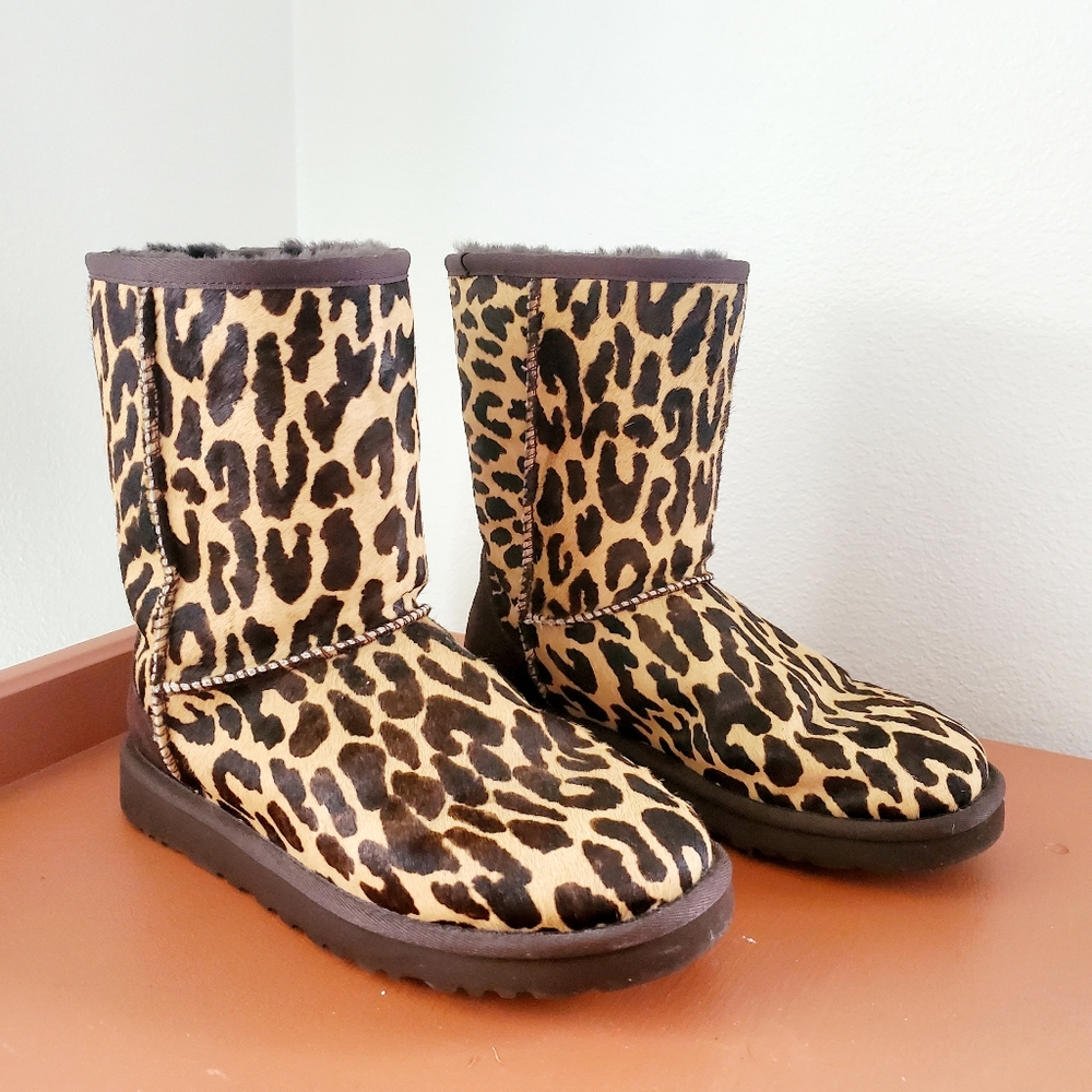 UGG Australia Classic Short Boot Cheetah SN 1002790